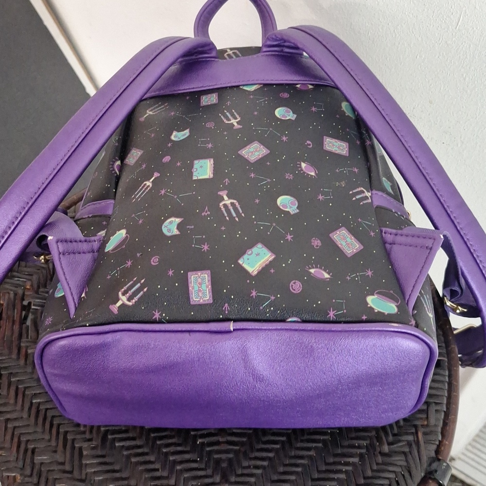Disney Parks Hocus Pocus Backpack - Picture 6 of 14
